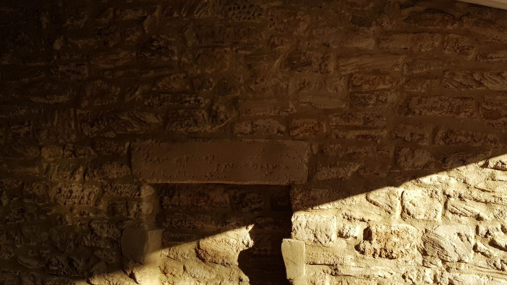 structure pierre bati interieur